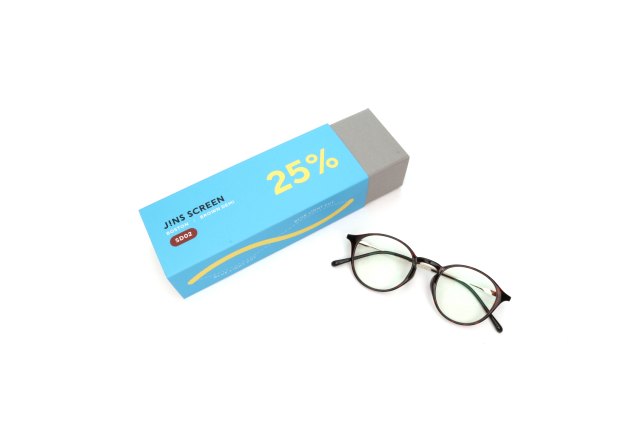 ブルーライトカットⓇメガネ「JINS SCREEN」